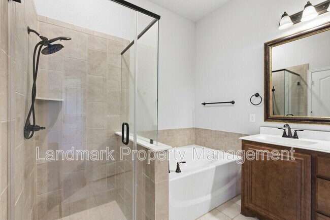 Building Photo - 310 Marigold Ct