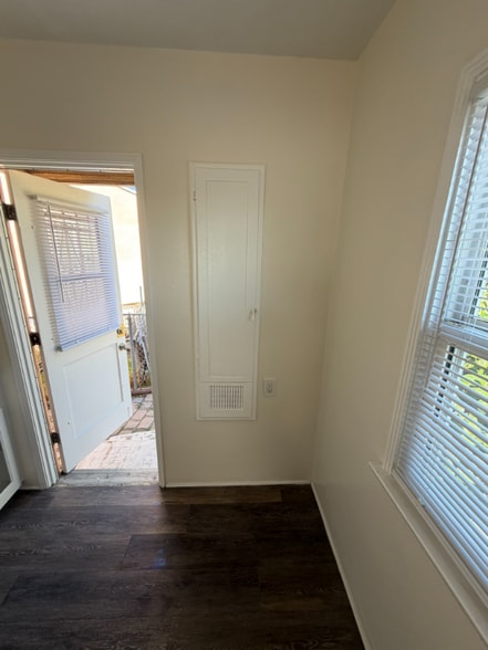 Building Photo - 1783 S Marvin Ave