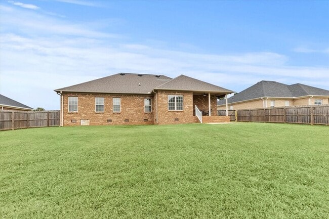 Building Photo - 25756 Iron Gate Dr