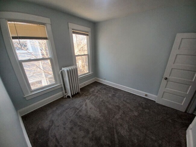Building Photo - 787-789 Aurora Ave