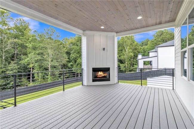 Building Photo - 3671 Hamilton Mill Rd