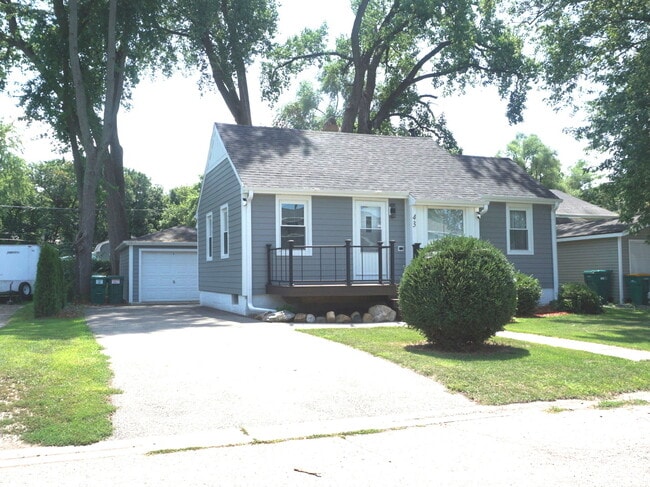 Primary Photo - 43 Fairfax