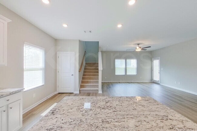 Building Photo - 7064 Foggy River Dr