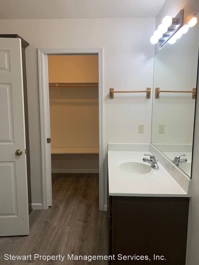 Building Photo - 3 br, 2 bath House - 7229 Ruth Drive