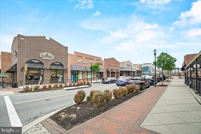 Building Photo - 1811b Wheyfield Dr