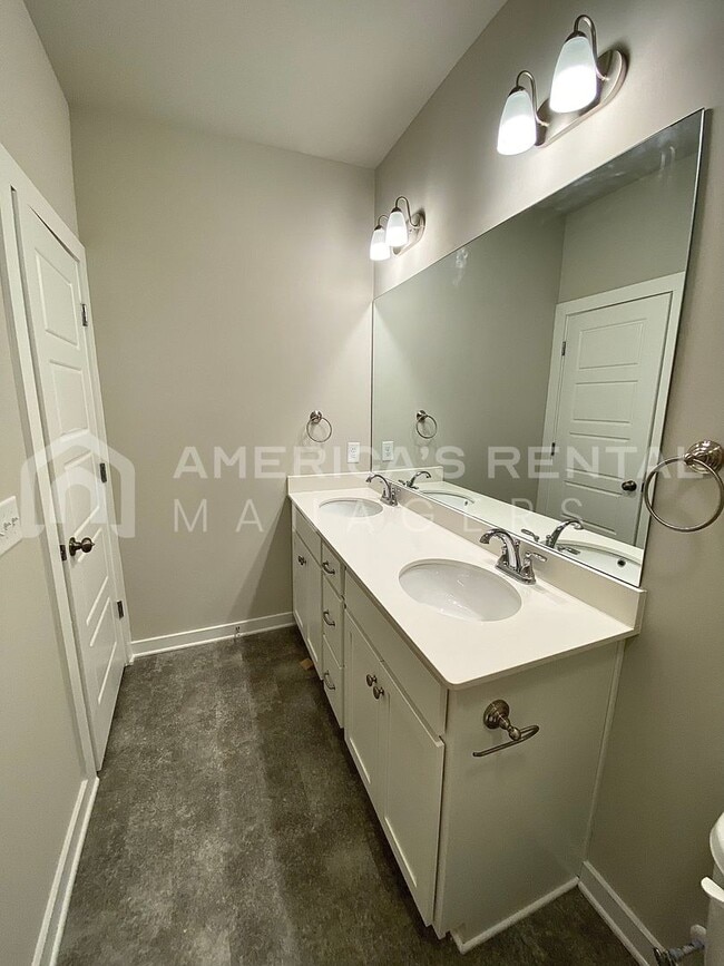 Building Photo - Home for Rent in Jasper, AL... Available to View Now!!!