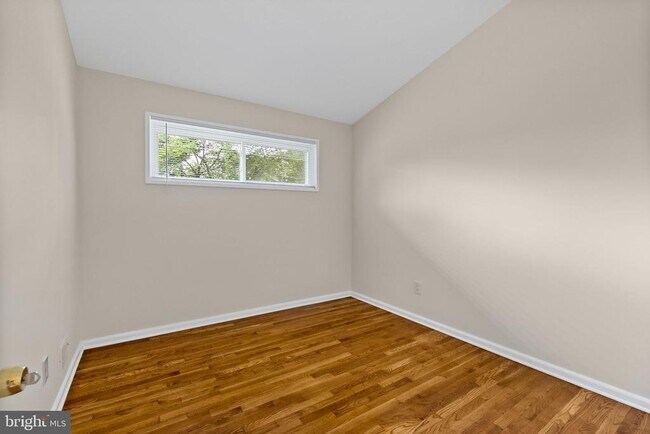 Building Photo - 1602 Woodmoor Ln