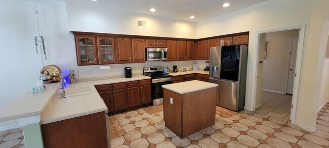 Building Photo - Beautiful 4/3 2 Story Pool Home In Ocoee FL