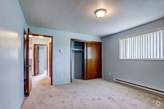 Building Photo - 2 bedroom with washer and dryer!! Pets OK!...