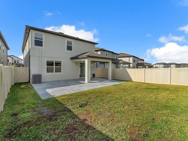 Building Photo - 7323 Pool Compass Loop