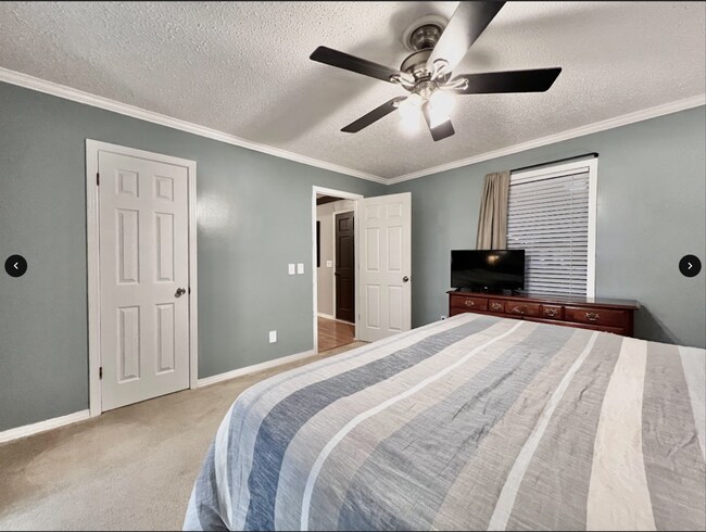 Building Photo - 308 Holly Cove