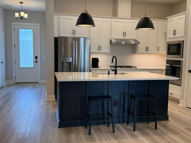 Building Photo - 11023 Cosmic Wy