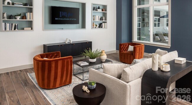 Building Photo - 8424 N Tryon St