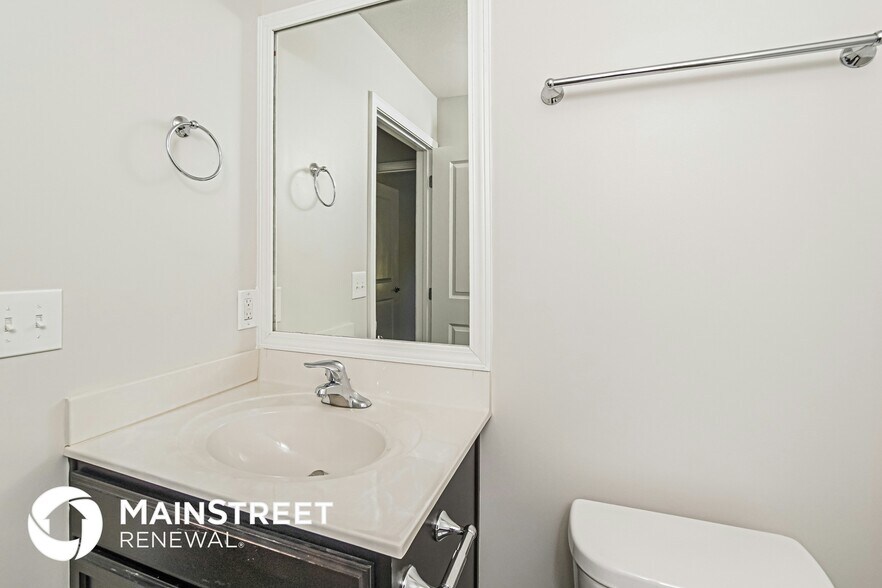 Building Photo - 9407 Cornflower Ln