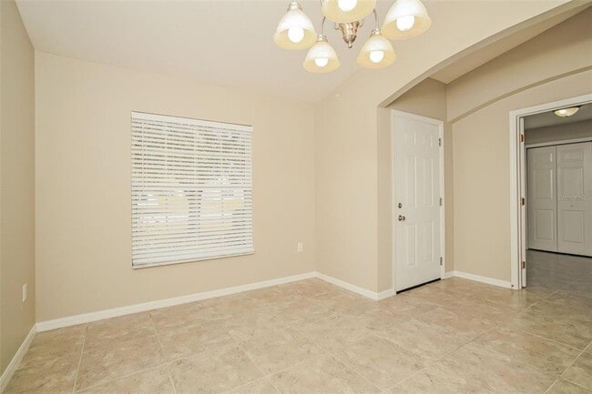 Building Photo - 1903 Ray Pl