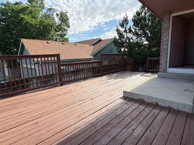 Building Photo - Beautiful Four Bedroom Home with Finished Basement in Spring Creek Meadows!