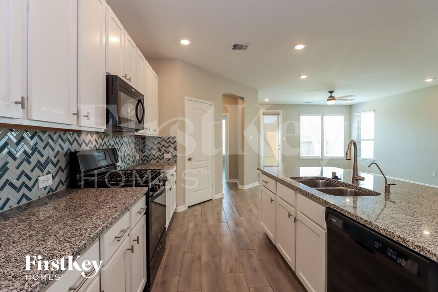 Building Photo - 22235 Davenport Downs Ln