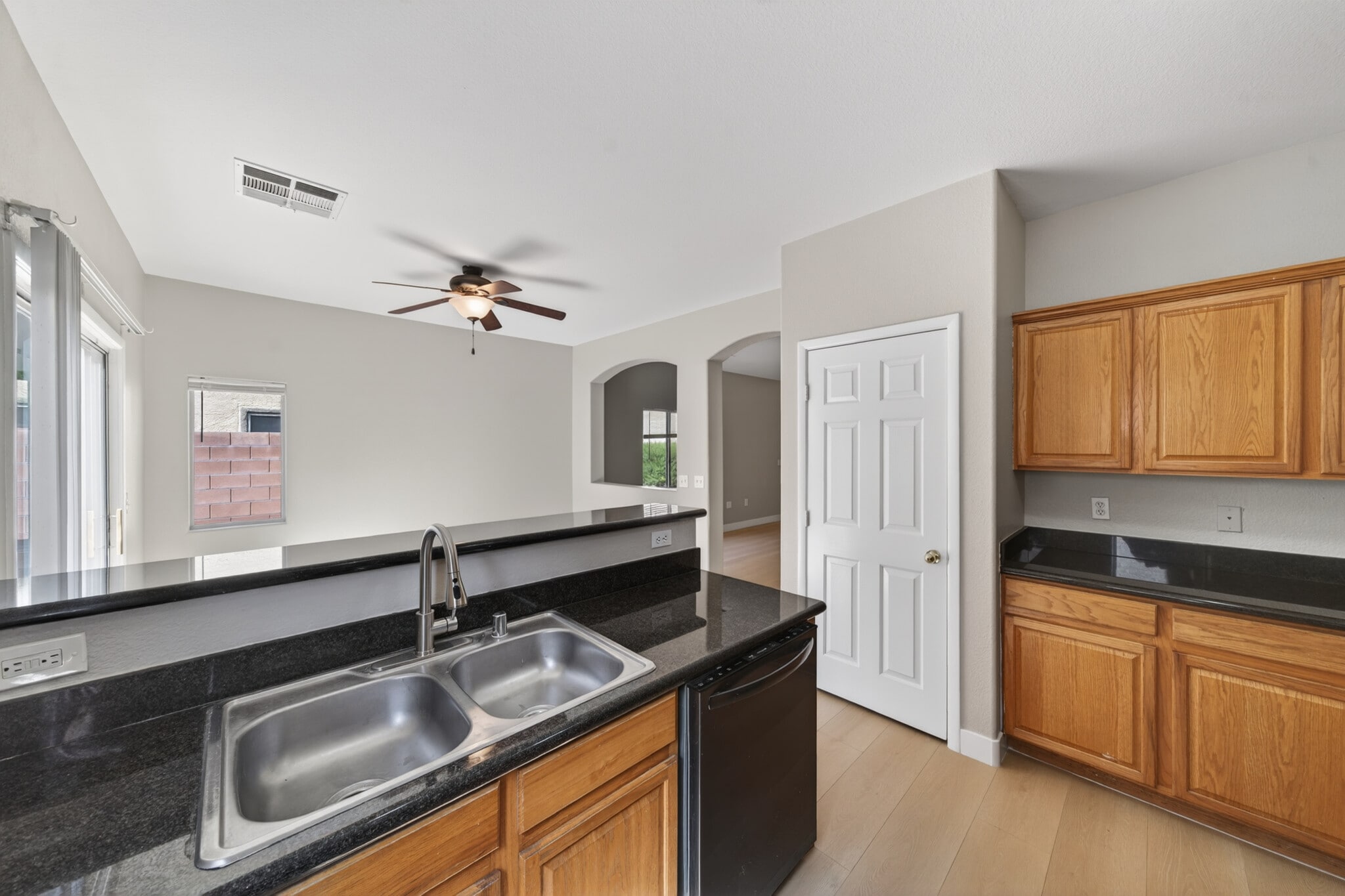 Building Photo - 6321 Blowing Sky St