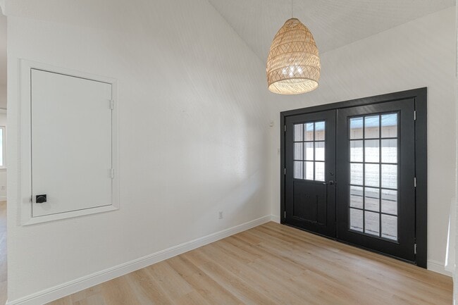 Building Photo - 23225 Prairie Bird Dr