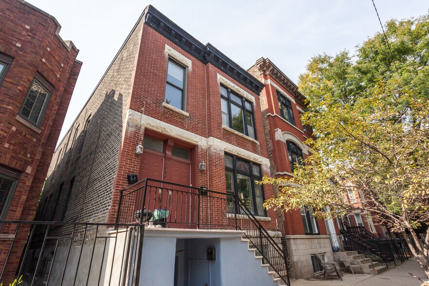 Building Photo - 1944 N Bissell St