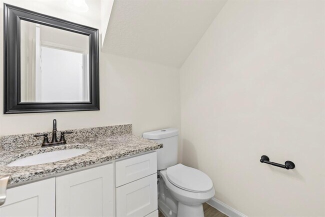 Building Photo - 20231 Mammoth Falls Dr