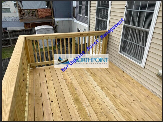 Building Photo - Spacious Updated 3BR 3BA Townhome w/ New Deck & Fenced Yard in Elkridge