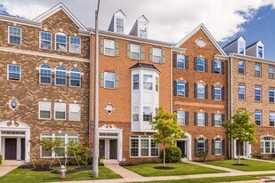 Building Photo - 13643 Air and Space Museum Pky
