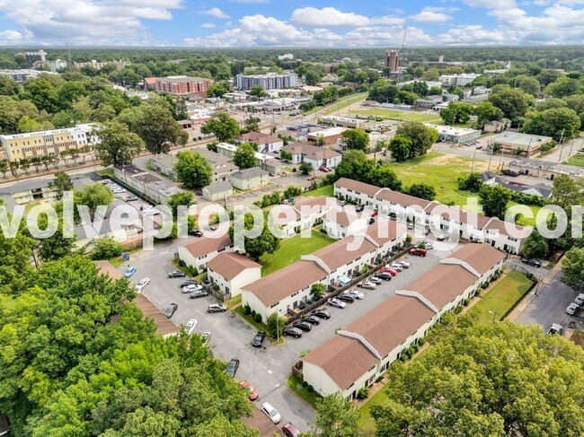 Building Photo - 3455 Pruett Ct