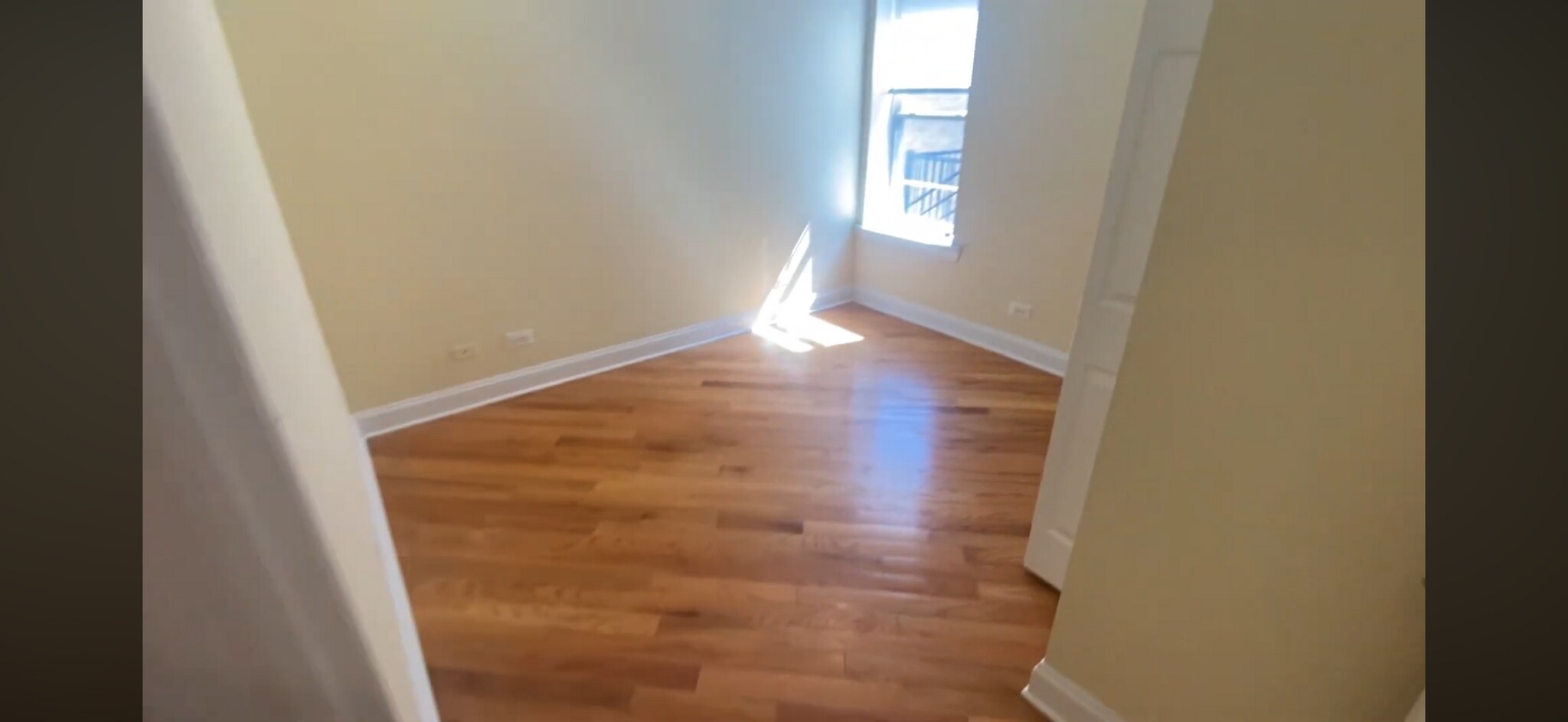 Building Photo - 2250 W Morse Ave