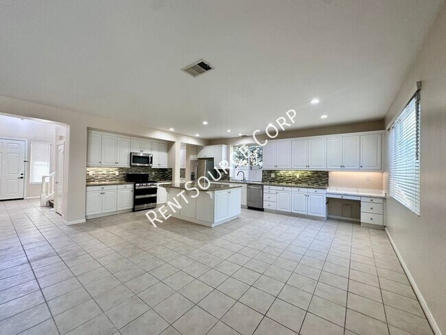 Building Photo - 16339 Mountain Ln