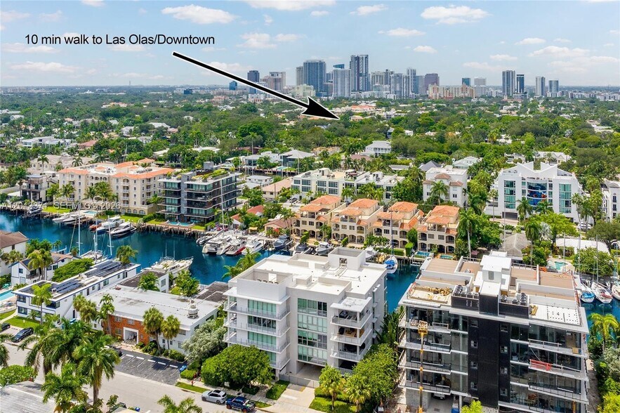 Building Photo - 133 Isle of Venice Dr