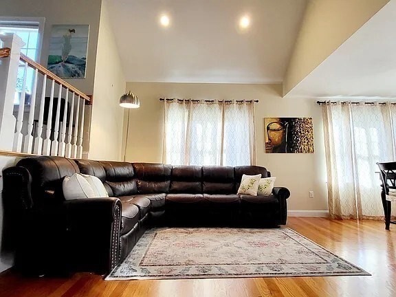 Building Photo - 9 Commodore Way