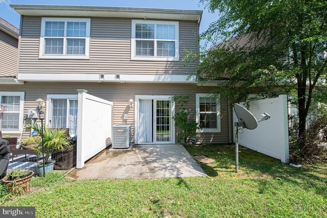 Building Photo - 420 Parkview Ct