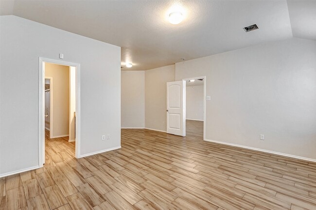 Building Photo - 1355 Lariat Rdg Trl