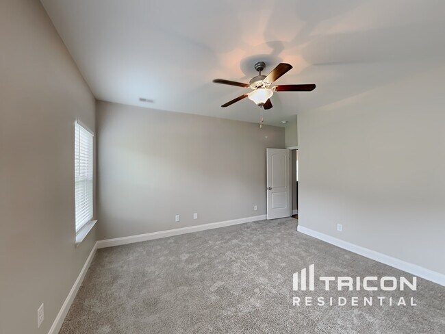 Building Photo - 172 Telavera Dr