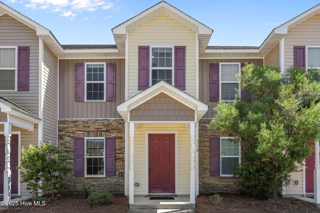 Primary Photo - 110 W Murrow Ln
