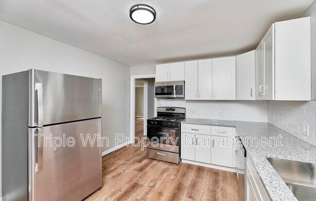 Building Photo - 10315 St Arthur Ln