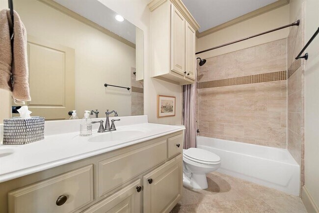 Building Photo - 1308 Lake Pointe Pkwy