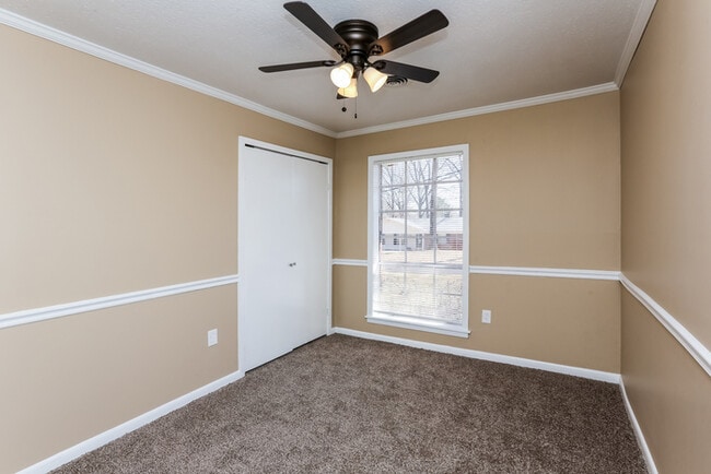 Building Photo - 1008 Tanglewood Dr