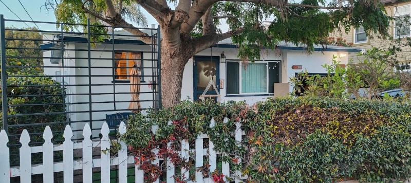 Building Photo - 536 W 39th St