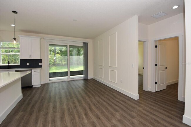 Building Photo - 100 White Hall Dr