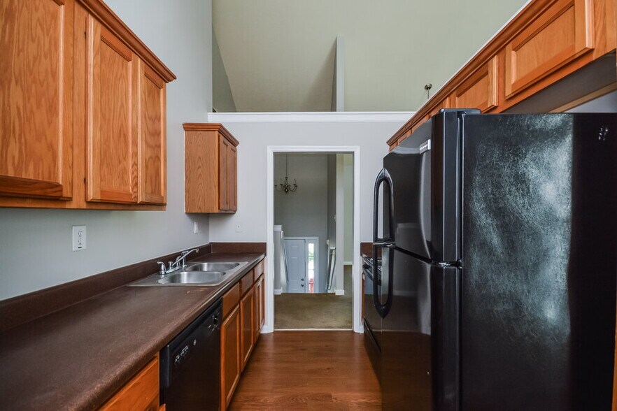 Building Photo - 9111 Jefferson Village Dr SW