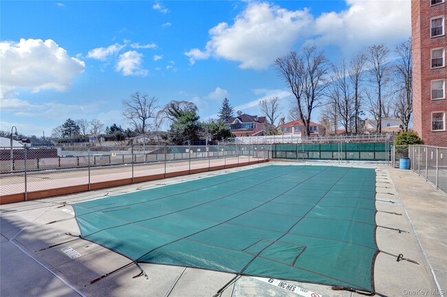 Building Photo - 54-44 Little Neck Pkwy