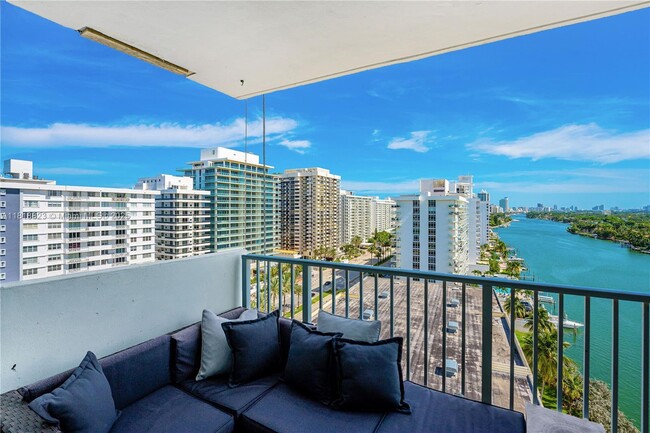 Building Photo - 5838 Collins Ave