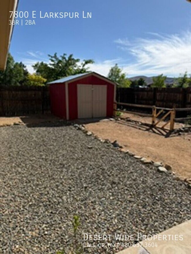 Building Photo - 7800 E Larkspur Ln
