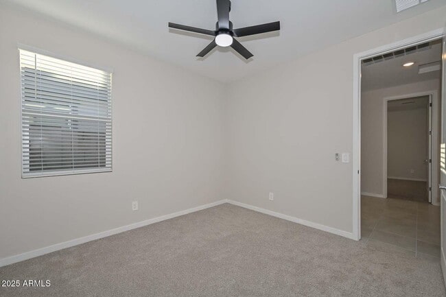 Building Photo - 17619 W Monroe St