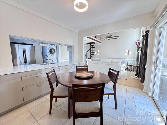 Building Photo - 19901 Henderson Rd