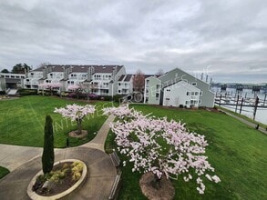 Building Photo - 153 N Hayden Bay Dr