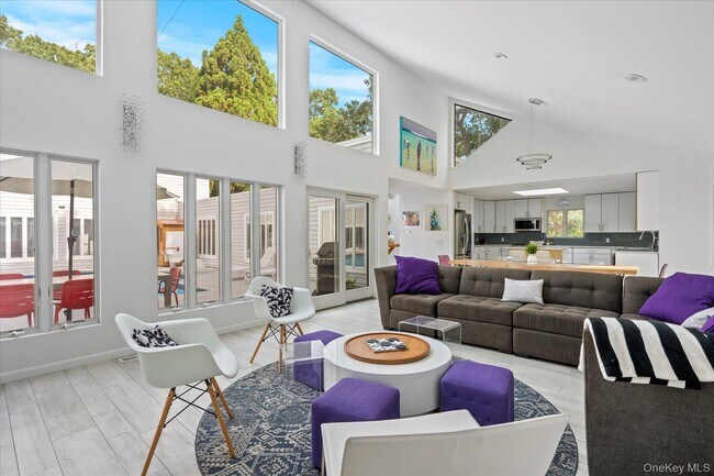 Building Photo - 5 Lakewood Ln