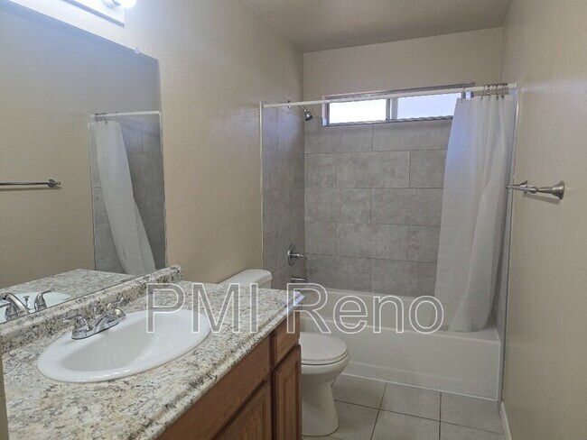 Building Photo - 4319 Pescado Way